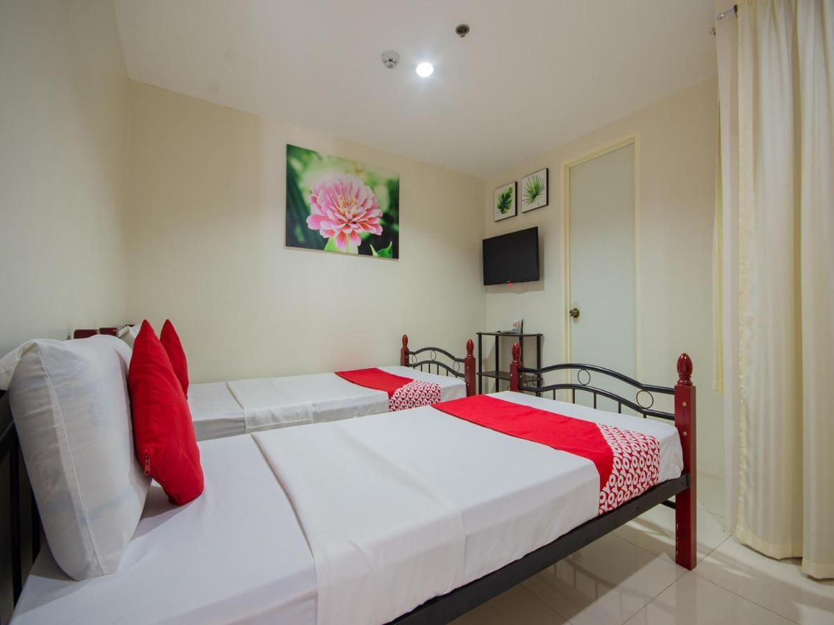 Oyo 707-908 Salinas Suites Cebu Dış mekan fotoğraf