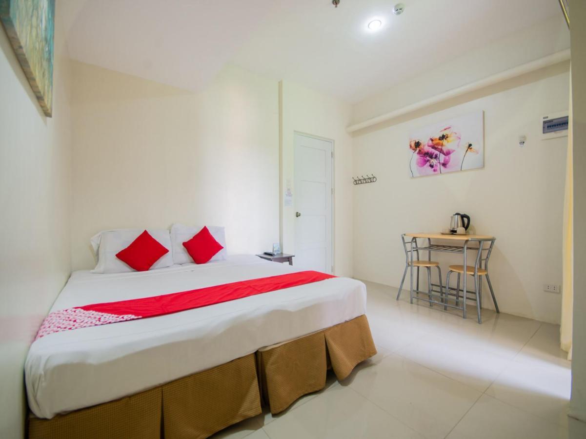 Oyo 707-908 Salinas Suites Cebu Dış mekan fotoğraf